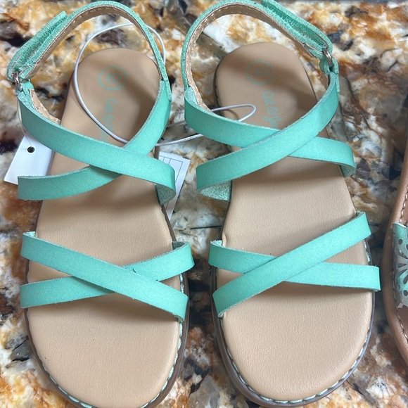 NWT Girls size 10 Sandals - Picture 3 of 4